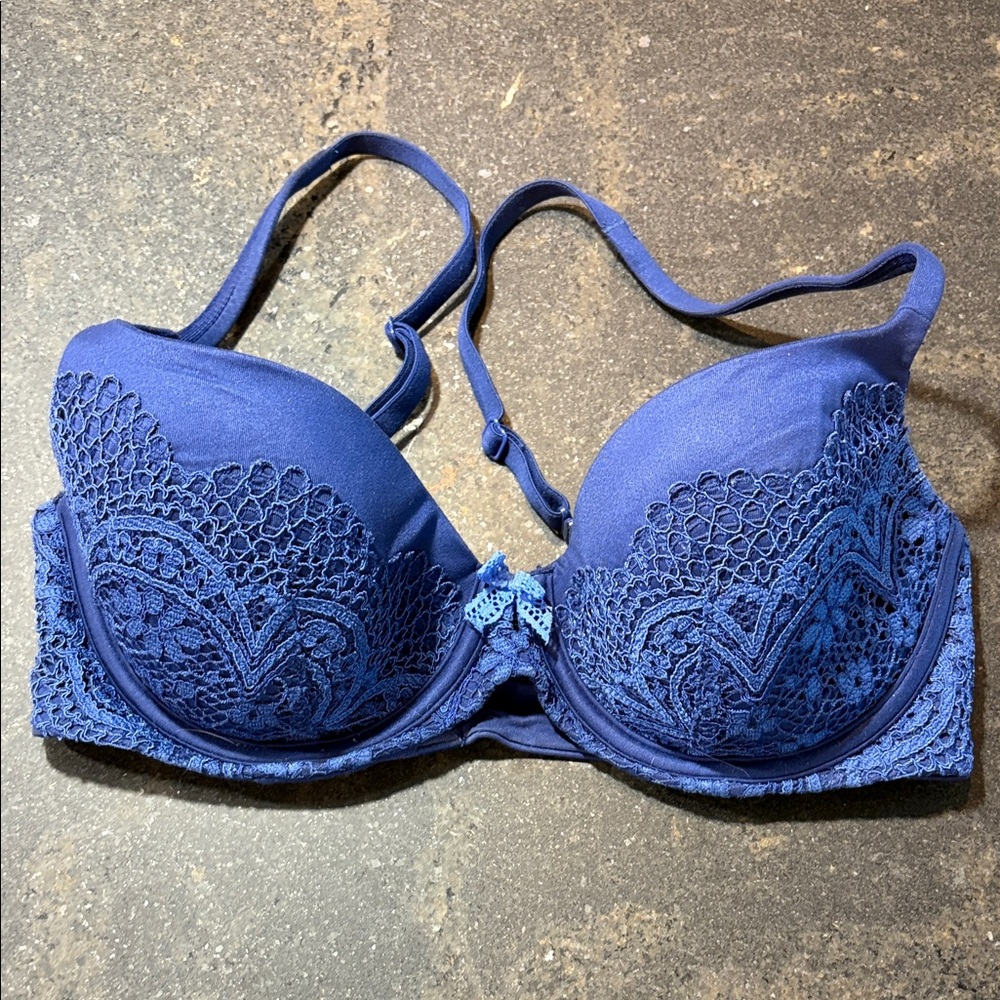 Victoria’s Secret Body by Victoria Demi-busted Elegant Lace Blue Bra